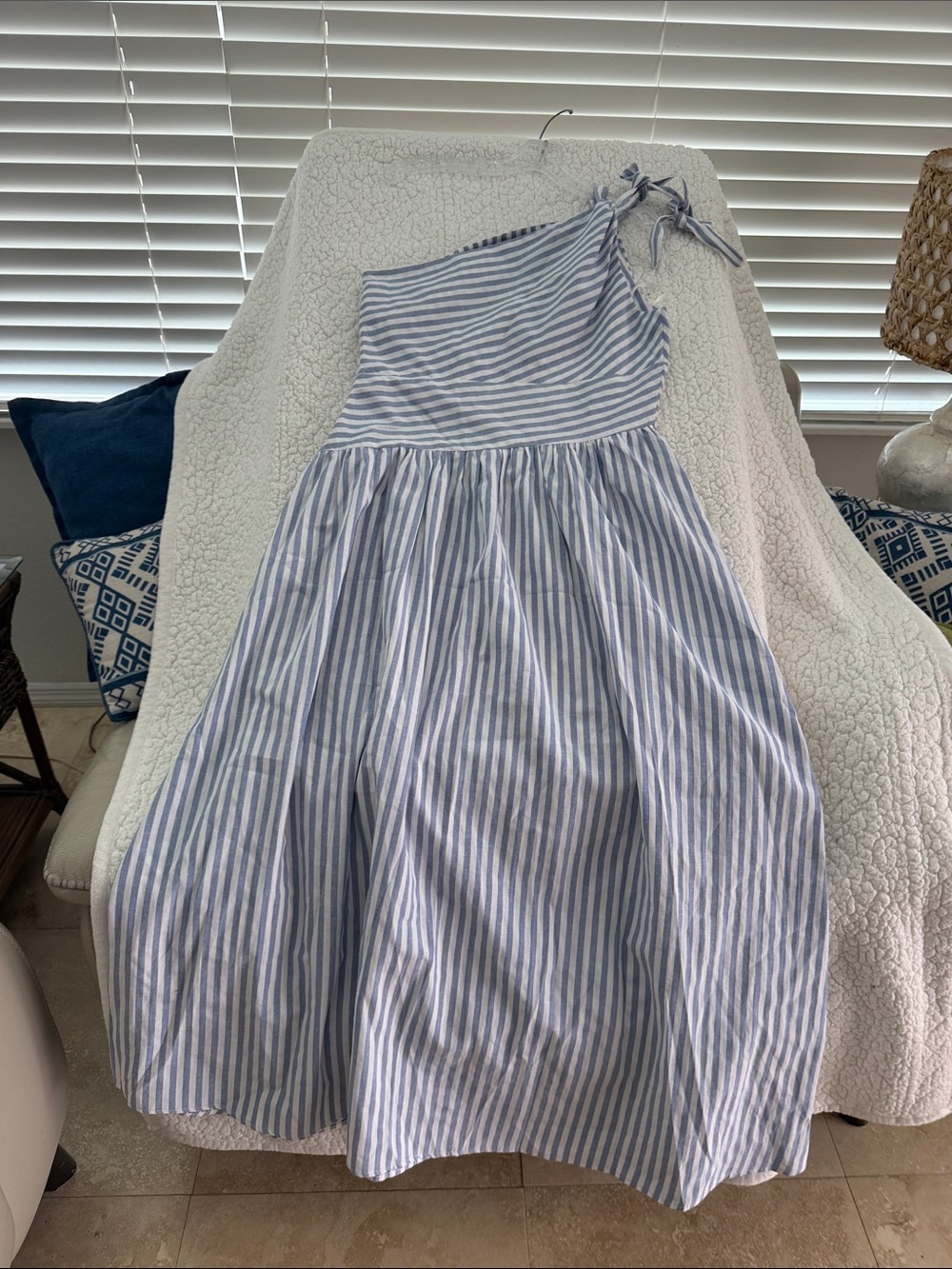 Commense One-Shoulder Blue and White Striped Midi Dress - Picture 4 of 7